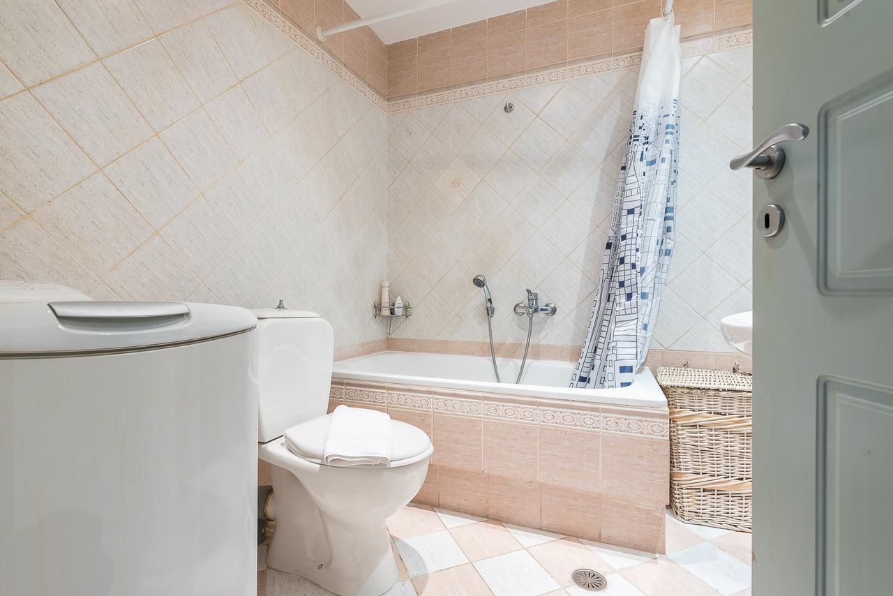 Elegant Kerameikos Apartment By Cloudkeys Atenas Exterior foto