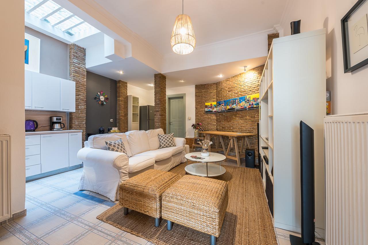 Elegant Kerameikos Apartment By Cloudkeys Atenas Exterior foto